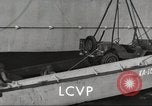 Standbild USA Landing Craft Fahrzeug Personal United States USA, 1953, aus Sekunde 27 historischem Filmmaterial Videoclip 65675060080