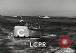 Standbild USA Landing Craft Personal Rampe United States USA, 1953, aus Sekunde 14 historischem Filmmaterial Videoclip 65675060081