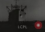Immagine di Stati Uniti Landing Craft personale grandi United States USA, 1953, secondo 15 filmato di repertorio 65675060082