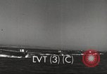 Standbild USA Landing Vehicle Tracked United States USA, 1953, aus Sekunde 14 historischem Filmmaterial Videoclip 65675060083