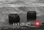 Standbild USA Landing Vehicle Tracked United States USA, 1953, aus Sekunde 22 historischem Filmmaterial Videoclip 65675060083