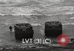 Standbild USA Landing Vehicle Tracked United States USA, 1953, aus Sekunde 24 historischem Filmmaterial Videoclip 65675060083