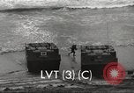 Standbild USA Landing Vehicle Tracked United States USA, 1953, aus Sekunde 30 historischem Filmmaterial Videoclip 65675060083