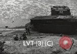 Standbild USA Landing Vehicle Tracked United States USA, 1953, aus Sekunde 32 historischem Filmmaterial Videoclip 65675060083
