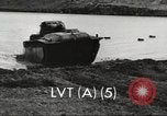 Standbild USA Landing Vehicle Tracked Personal-5 United States USA, 1953, aus Sekunde 32 historischem Filmmaterial Videoclip 65675060084