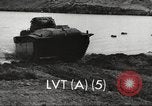 Standbild USA Landing Vehicle Tracked Personal-5 United States USA, 1953, aus Sekunde 33 historischem Filmmaterial Videoclip 65675060084