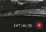 Standbild USA Landing Vehicle Tracked Personal-5 United States USA, 1953, aus Sekunde 41 historischem Filmmaterial Videoclip 65675060084