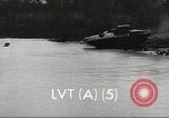 Standbild USA Landing Vehicle Tracked Personal-5 United States USA, 1953, aus Sekunde 45 historischem Filmmaterial Videoclip 65675060084