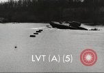 Standbild USA Landing Vehicle Tracked Personal-5 United States USA, 1953, aus Sekunde 48 historischem Filmmaterial Videoclip 65675060084