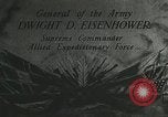 Immagine di 5 star General Dwight D Eisenhower introduce film Europa, 1944, secondo 16 filmato di repertorio 65675060090