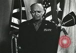 Immagine di 5 star General Dwight D Eisenhower introduce film Europa, 1944, secondo 29 filmato di repertorio 65675060090