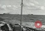 Immagine di Convoglio navale britannico che scortava navi mercantili della seconda guerra mondiale Oceano Atlantico settentrionale, 1941, secondo 4 filmato di repertorio 65675060092