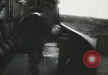 Immagine di Convoglio navale britannico che scortava navi mercantili della seconda guerra mondiale Oceano Atlantico settentrionale, 1941, secondo 8 filmato di repertorio 65675060092