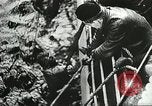 Immagine di Convoglio navale britannico che scortava navi mercantili della seconda guerra mondiale Oceano Atlantico settentrionale, 1941, secondo 46 filmato di repertorio 65675060092