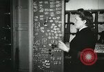 Immagine di Convoglio navale britannico che scortava navi mercantili della seconda guerra mondiale Oceano Atlantico settentrionale, 1941, secondo 61 filmato di repertorio 65675060092
