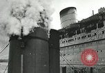 Standbild United States Truppen Ankunft in Liverpool England während des Weltkrieges 2 London England, 1942, aus Sekunde 5 historischem Filmmaterial Videoclip 65675060093