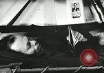 Standbild United States Truppen Ankunft in Liverpool England während des Weltkrieges 2 London England, 1942, aus Sekunde 15 historischem Filmmaterial Videoclip 65675060093