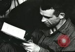 Standbild United States Truppen Ankunft in Liverpool England während des Weltkrieges 2 London England, 1942, aus Sekunde 16 historischem Filmmaterial Videoclip 65675060093