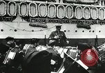 Standbild United States Truppen Ankunft in Liverpool England während des Weltkrieges 2 London England, 1942, aus Sekunde 32 historischem Filmmaterial Videoclip 65675060093