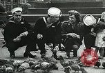 Standbild United States Truppen Ankunft in Liverpool England während des Weltkrieges 2 London England, 1942, aus Sekunde 47 historischem Filmmaterial Videoclip 65675060093