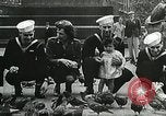Standbild United States Truppen Ankunft in Liverpool England während des Weltkrieges 2 London England, 1942, aus Sekunde 49 historischem Filmmaterial Videoclip 65675060093