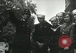 Standbild United States Truppen Ankunft in Liverpool England während des Weltkrieges 2 London England, 1942, aus Sekunde 53 historischem Filmmaterial Videoclip 65675060093