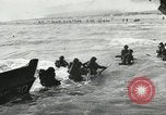 Standbild alliierten Invasion in der Normandie am D-Day Normandie Frankreich, 1944, aus Sekunde 4 historischem Filmmaterial Videoclip 65675060098
