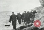 Standbild alliierten Invasion in der Normandie am D-Day Normandie Frankreich, 1944, aus Sekunde 43 historischem Filmmaterial Videoclip 65675060098