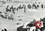 Standbild alliierten Invasion in der Normandie am D-Day Normandie Frankreich, 1944, aus Sekunde 55 historischem Filmmaterial Videoclip 65675060098