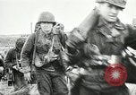 Standbild alliierten Invasion in der Normandie am D-Day Normandie Frankreich, 1944, aus Sekunde 62 historischem Filmmaterial Videoclip 65675060098