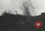 Immagine di Truppe alleate e attrezzature essendo portata a terra sulla spiaggia di Omaha Normandia Francia, 1944, secondo 62 filmato di repertorio 65675060099