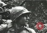 Standbild Amerikanische und deutsche Kräfte konvergieren in der Schlacht nach der Invasion der Normandie Mortain Frankreich, 1944, aus Sekunde 33 historischem Filmmaterial Videoclip 65675060104