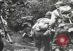 Standbild Amerikanische und deutsche Kräfte konvergieren in der Schlacht nach der Invasion der Normandie Mortain Frankreich, 1944, aus Sekunde 42 historischem Filmmaterial Videoclip 65675060104