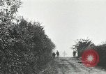 Standbild Amerikanische und deutsche Kräfte konvergieren in der Schlacht nach der Invasion der Normandie Mortain Frankreich, 1944, aus Sekunde 45 historischem Filmmaterial Videoclip 65675060104