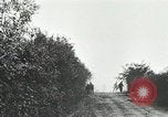 Standbild Amerikanische und deutsche Kräfte konvergieren in der Schlacht nach der Invasion der Normandie Mortain Frankreich, 1944, aus Sekunde 46 historischem Filmmaterial Videoclip 65675060104