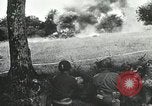 Standbild Amerikanische und deutsche Kräfte konvergieren in der Schlacht nach der Invasion der Normandie Mortain Frankreich, 1944, aus Sekunde 51 historischem Filmmaterial Videoclip 65675060104
