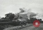 Standbild Amerikanische und deutsche Kräfte konvergieren in der Schlacht nach der Invasion der Normandie Mortain Frankreich, 1944, aus Sekunde 58 historischem Filmmaterial Videoclip 65675060104