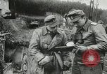 Standbild Kampf der "Falaise Pocket" während Zweiten Weltkrieg Falaise Frankreich, 1944, aus Sekunde 19 historischem Filmmaterial Videoclip 65675060105