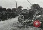 Image des milliers de prisonniers de guerre allemands France, 1944, de la seconde 17 séquences d'archives historiques vidéo 65675060106