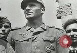 Image des milliers de prisonniers de guerre allemands France, 1944, de la seconde 52 séquences d'archives historiques vidéo 65675060106