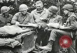 Image Les unités de blindés américains avance à grande vitesse en France Paris France, 1944, de la seconde 20 séquences d'archives historiques vidéo 65675060107
