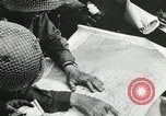Image Les unités de blindés américains avance à grande vitesse en France Paris France, 1944, de la seconde 23 séquences d'archives historiques vidéo 65675060107