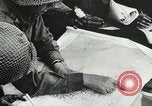 Image Les unités de blindés américains avance à grande vitesse en France Paris France, 1944, de la seconde 25 séquences d'archives historiques vidéo 65675060107