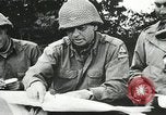 Image Les unités de blindés américains avance à grande vitesse en France Paris France, 1944, de la seconde 29 séquences d'archives historiques vidéo 65675060107