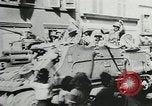 Image Les unités de blindés américains avance à grande vitesse en France Paris France, 1944, de la seconde 51 séquences d'archives historiques vidéo 65675060107