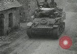 Image Les unités de blindés américains avance à grande vitesse en France Paris France, 1944, de la seconde 56 séquences d'archives historiques vidéo 65675060107