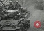 Image Les unités de blindés américains avance à grande vitesse en France Paris France, 1944, de la seconde 57 séquences d'archives historiques vidéo 65675060107