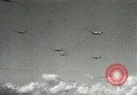 Image American les unités aéroportées chuter au niveau Holland, 1945, de la seconde 32 séquences d'archives historiques vidéo 65675060109