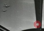 Image American les unités aéroportées chuter au niveau Holland, 1945, de la seconde 42 séquences d'archives historiques vidéo 65675060109