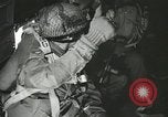 Image American les unités aéroportées chuter au niveau Holland, 1945, de la seconde 56 séquences d'archives historiques vidéo 65675060109
